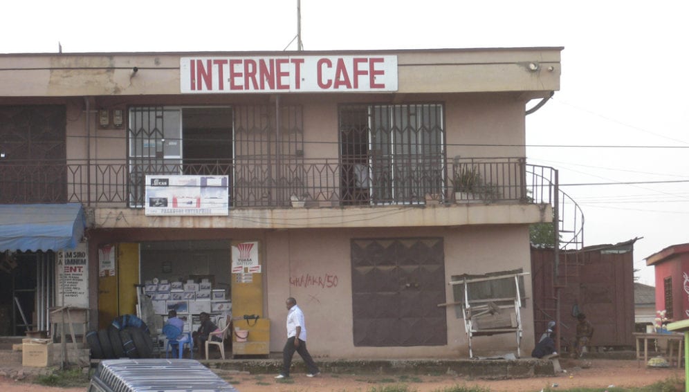 Internet Cafe Ghana_Flickr_oneVillage Initiative