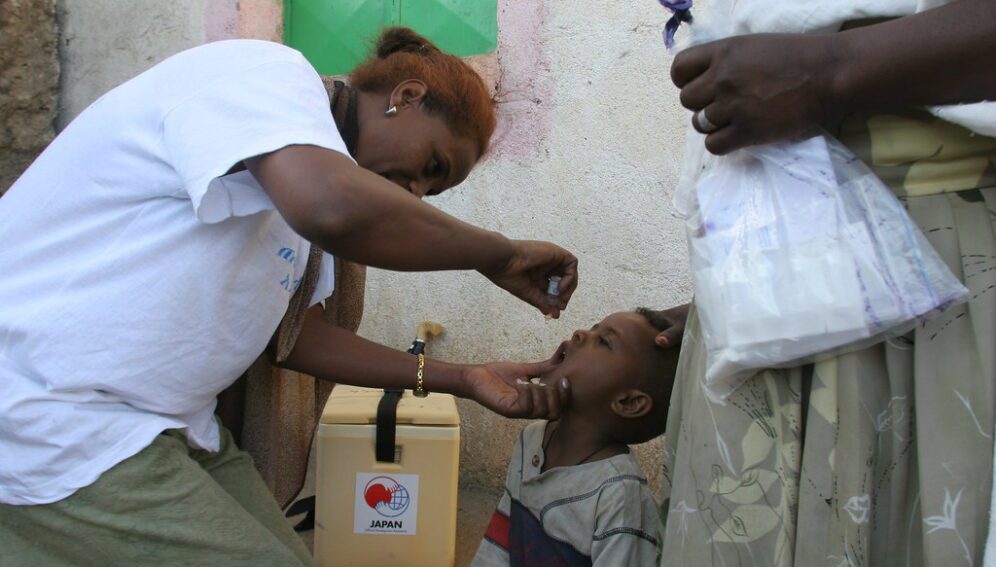 Polio vaccine in Africa