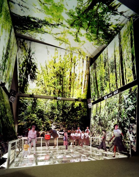 Large projection screens give visitors a tour of the country's main natural beauties in the room 'Panamarama'.
