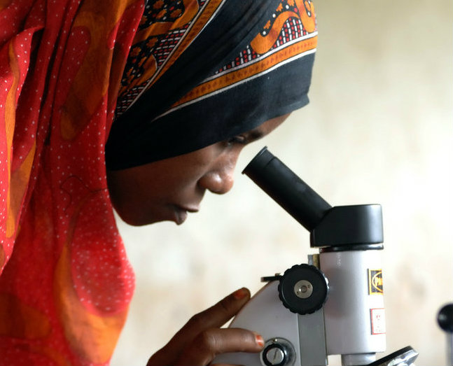 WomanScientist_Tanzania_Flickr_USAID_Images_2848x4288