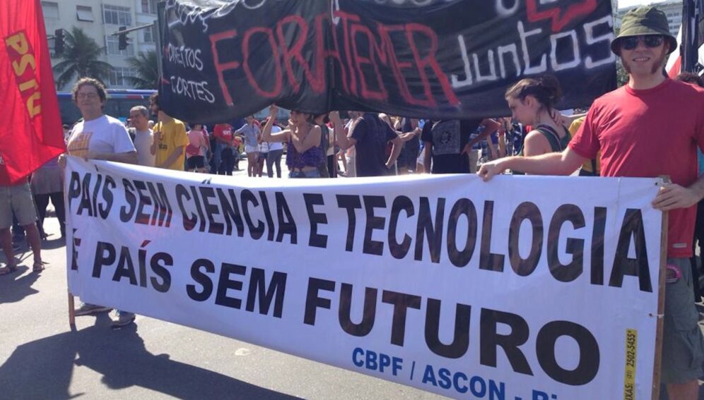 XXXprotesta-brasil-ministerio-ciencia