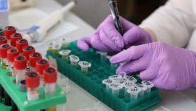 Vacuna contra el coronavirus podría no llegar a los pobres