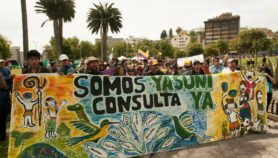 Gobierno de Ecuador objeta referéndum sobre explotación petrolera