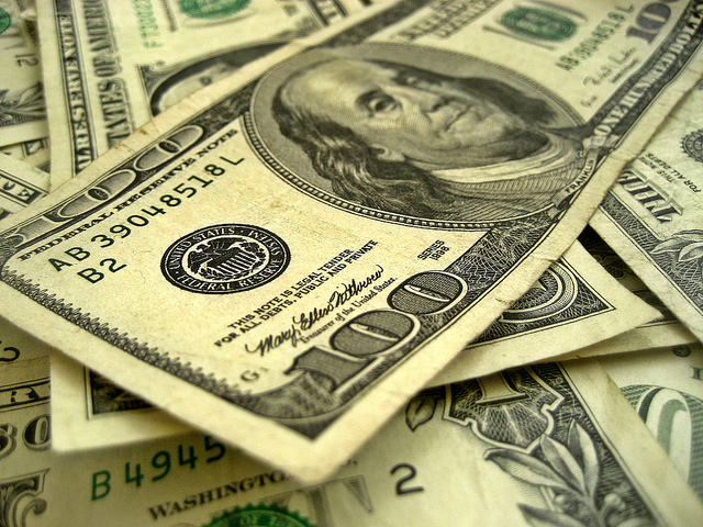dollar_bills_flickr_401kcalculator_org
