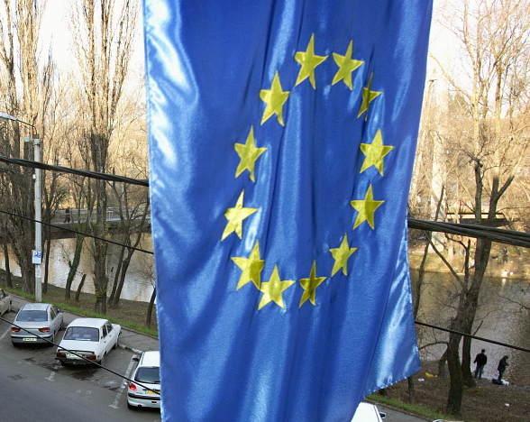 european_union_Piotr_Malecki_Panos