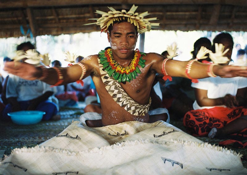 Kiribati_Dancec (FILEminimizer).jpg