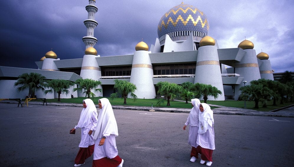 muslim_malaysia_mosque_Chris_Stowers_Panos