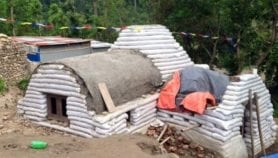 Nepali quake survivors reject basic shelter