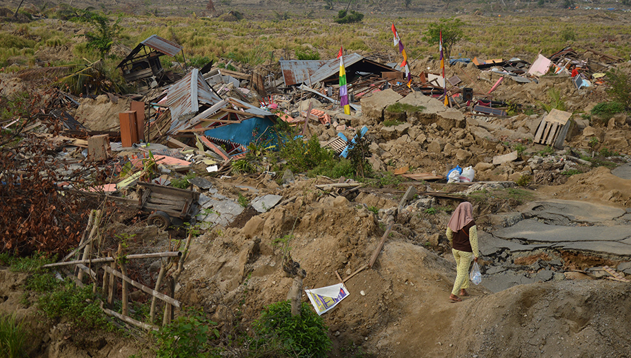 Sulawesi earthquake and tsunami aftermath-main