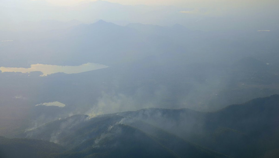File source: http://commons.wikimedia.org/wiki/File:Burning_mountains_Thailand.JPG