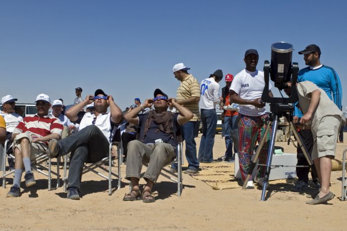 Libyan scientists observe a total solar eclipse