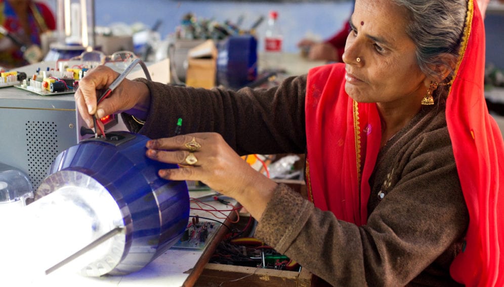 Solar Lamp_Flickr_UN Women_Gaganjit Singh