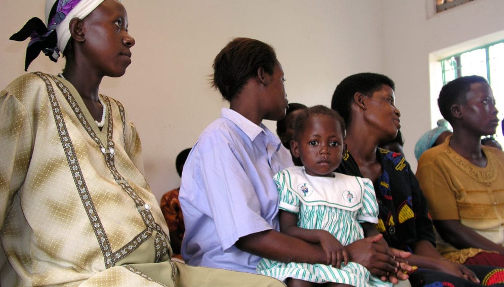 Pregnant woman and mother receive health education