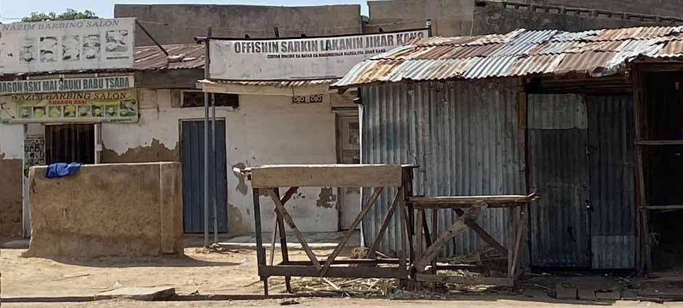 One of Sarkin Lakanin Jihar Kano_s office sits not too far behind one of Kano_s biggest hospital