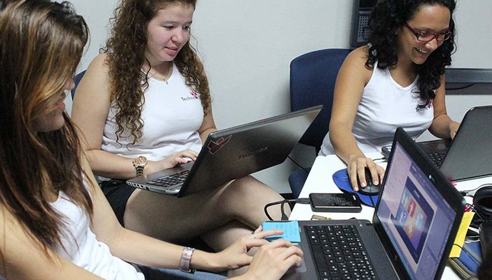 Plugging the AI gender gap