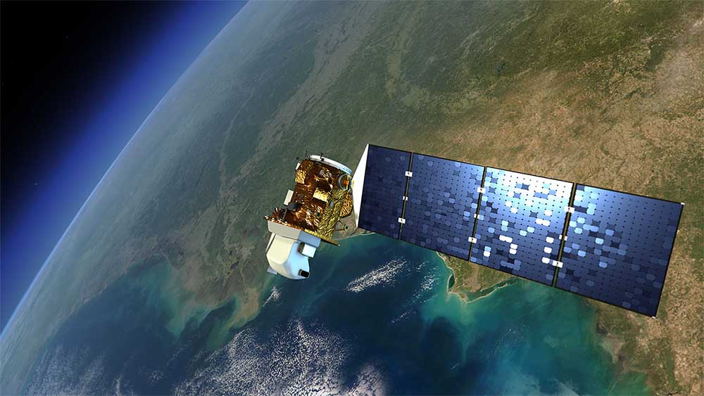 الأرض لرصد قمر مباشر صناعي الإمارات تطلق