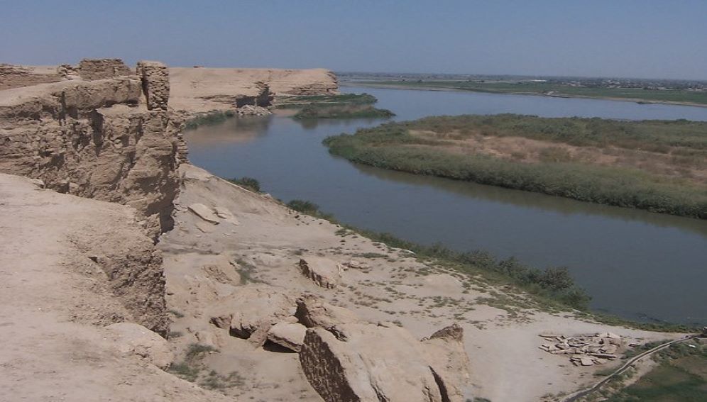 انحسار نهر الفرات