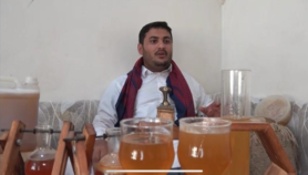 غارات مناخية على العسل اليمني الناجي من الحرب