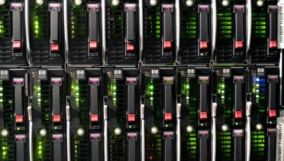 genome_servers_996x567