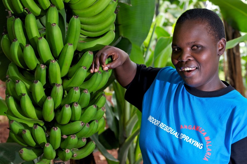 banana-Farmer-in Kenya-jpg