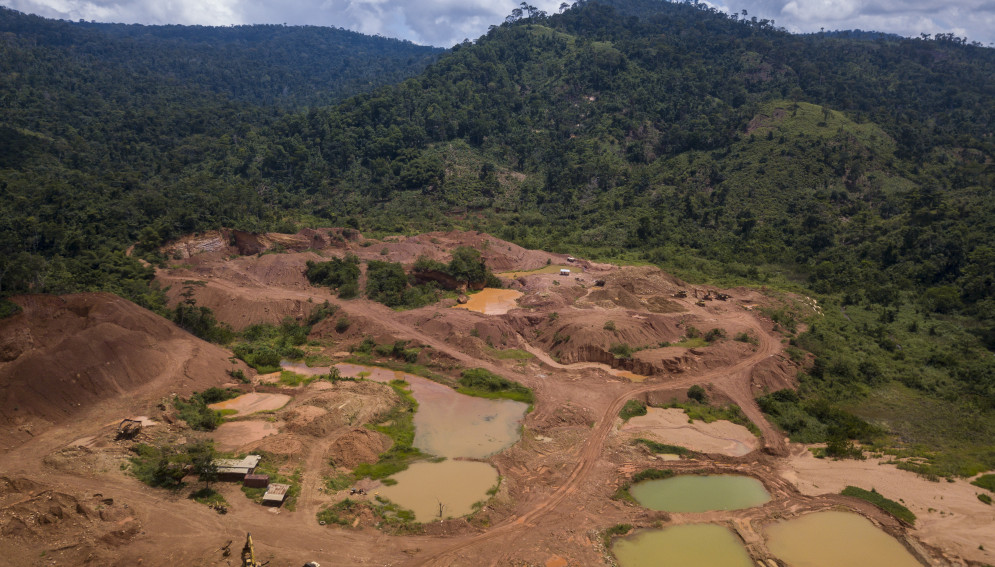 Non-rehabilitated mining site in Kyebi, eastern Ghana. At this site, illegal miners left without rehabilitating the land, which had trees before mining took place early last year.
