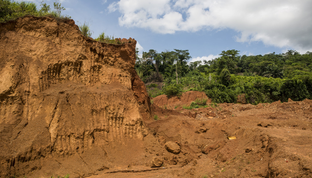 This illegal mining site in Kyebi demonstrates how excavators used in mining degraded the land leaving behind a huge man-made valley.
