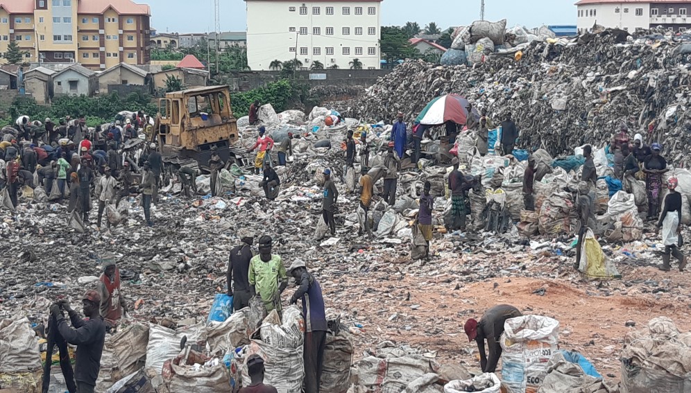 Lagos City residents more commonly strew waste into street corners, gutters, roadsides, rivers and canals. Picture credit: Justice Nwafor.