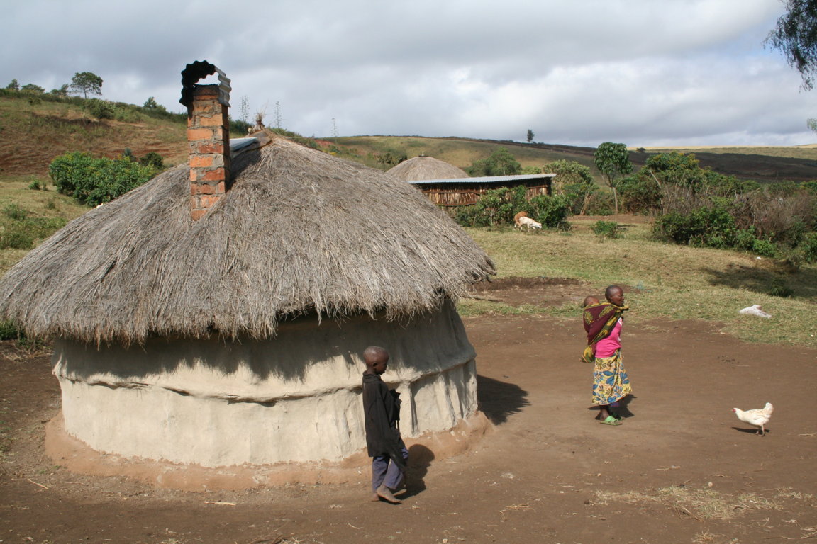 A ‘new-look’ traditional Maasai hut with chimney and solar panel. Maasai women have enthusiastically embraced the ‘not-so-new’ technology of clean fuel-efficient stoves and mini solar panels. They take enormous pride in their new homes and independent entrepreneurial spirit.
