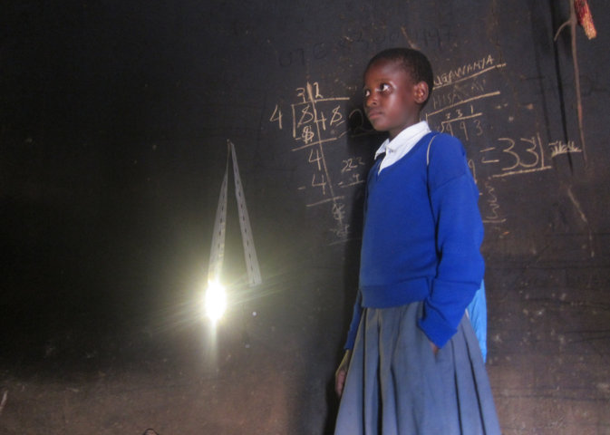 Sunshine can be a vital source of electricity in off-grid settlements. A new solar-powered learning system based on prototype e-readers was piloted in this village school in the southern region of Iringa
