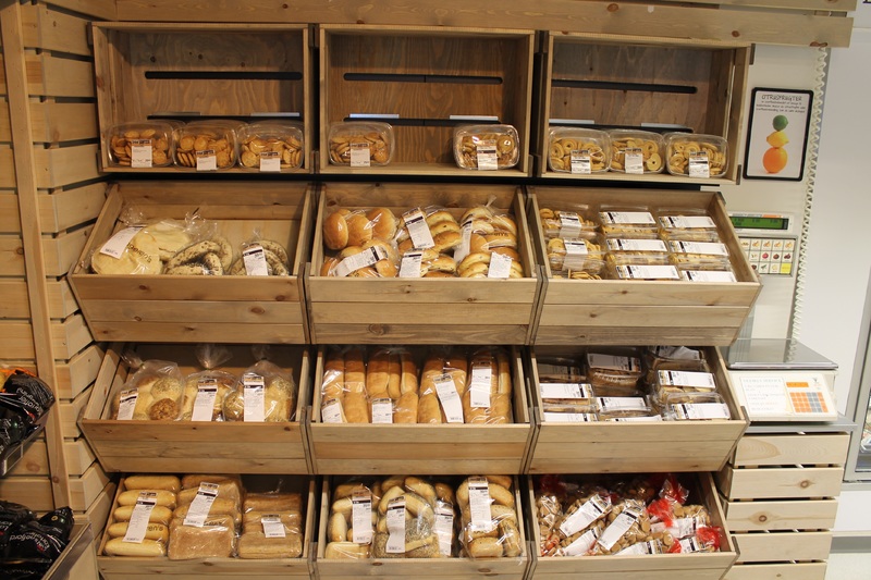 wood-food-furniture-bread-bakery-grocery-store-1215637-pxhere.com