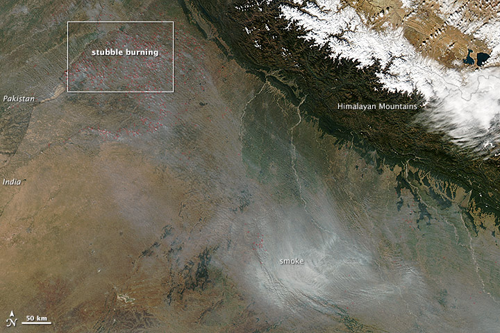 Delhi air pollution aerial view