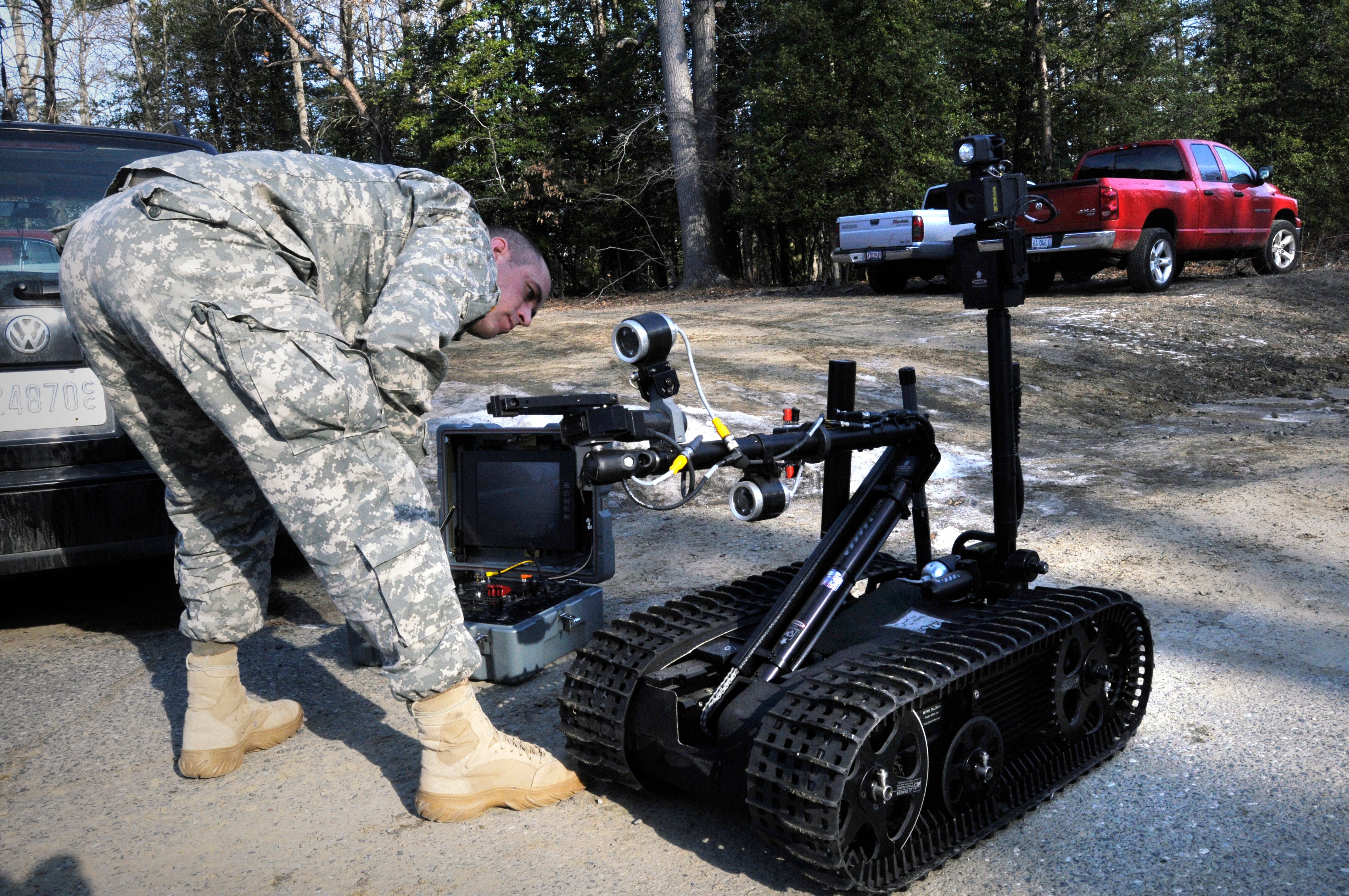 UN treaty against killer robots urged_panos